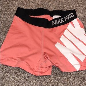 Nike pro